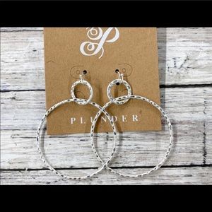 NWOT plunder Ginger earrings